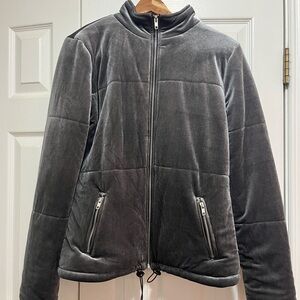 Romeo & Juliet Couture Gray Velvet Plush Women’s Size M Puffer Jacket